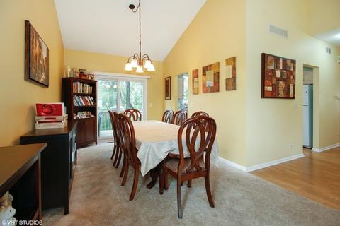2131 Hammel Ave, Aurora, IL 60504 photo 2