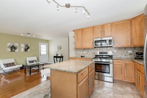 207 Mohawk Dr, Carol Stream, IL 60188 photo 5