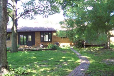 521 E Wall St, Morrison, IL 61270 photo 12