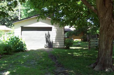 521 E Wall St, Morrison, IL 61270 photo 16