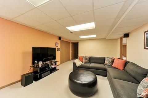 1375 E 57th St, Chicago, IL 60637 photo 16