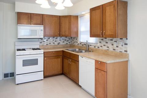 1350 Inglesh Ave, Kankakee, IL 60901 photo 3