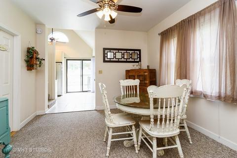 1434 E Walnut Ave, Des Plaines, IL 60016 photo 5
