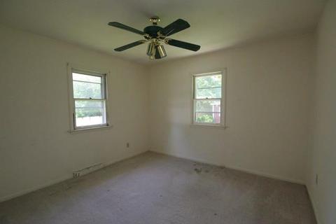 2509 S Scheid Ln, Mchenry, IL 60051 photo 8