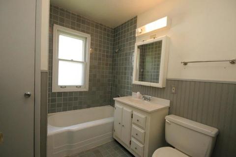 2509 S Scheid Ln, Mchenry, IL 60051 photo 10