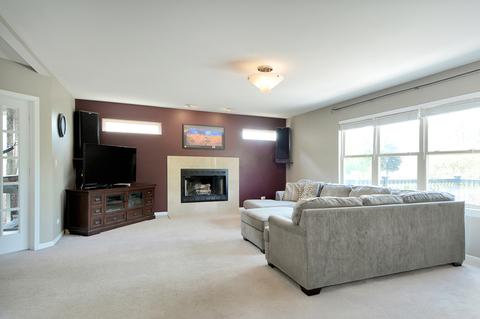 24255 Golden Sunset Dr, Plainfield, IL 60585 photo 4
