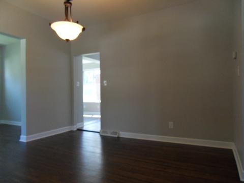 321 Marion Ave, Aurora, IL 60505 photo 24