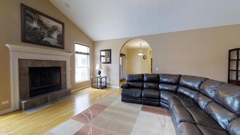 1905 Spring Ct, Spring Grove, IL 60081 photo 5