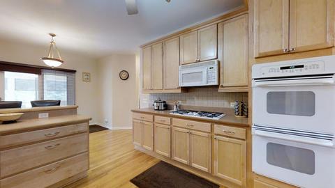 1905 Spring Ct, Spring Grove, IL 60081 photo 10