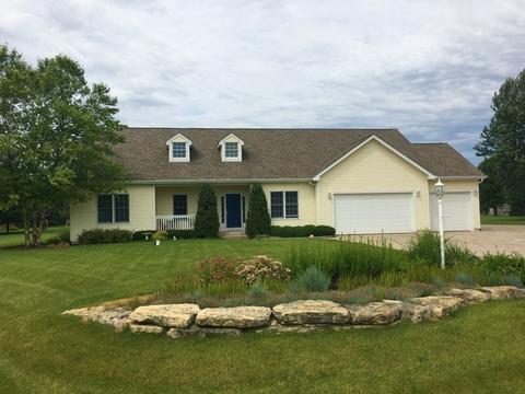 1905 Spring Ct, Spring Grove, IL 60081 photo 1