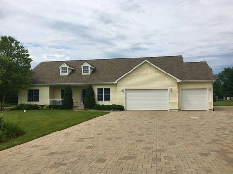 1905 Spring Ct, Spring Grove, IL 60081 photo 2