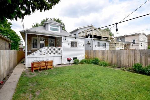 4179 W Nelson St, Chicago, IL 60641 photo 13