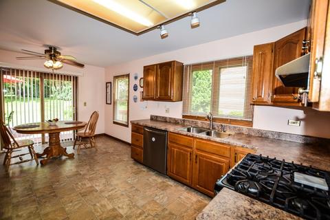 3160 Mini Dr, Wadsworth, IL 60083 photo 9