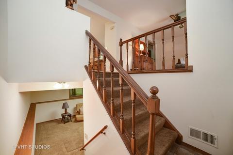 208 Venice Rd, Lakemoor, IL 60051 photo 2