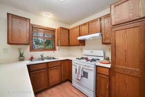 208 Venice Rd, Lakemoor, IL 60051 photo 6