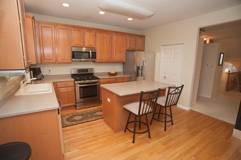 571 Prestwick Ln, Wheeling, IL 60090 photo 8