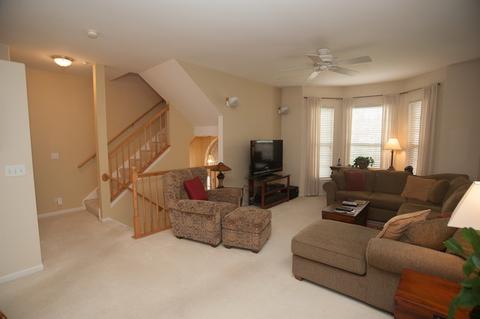571 Prestwick Ln, Wheeling, IL 60090 photo 4