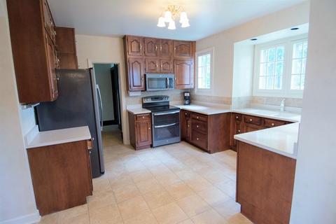 1500 Lanewood Dr, Dixon, IL 61021 photo 10