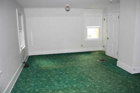 720 E 3rd St, Dixon, IL 61021 photo 17