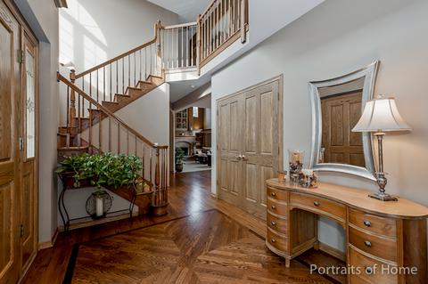 1367 Prestwick Ln, Itasca, IL 60143 photo 2