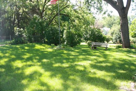 1006 S Hill Dr, Dixon, IL 61021 photo 9