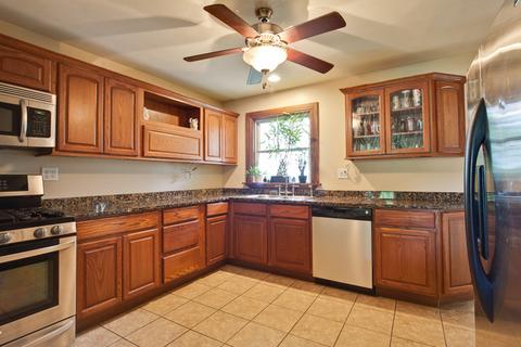 317 N Hill Rd, Mchenry, IL 60051 photo 7