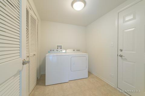 438 N Commerce St, Aurora, IL 60504 photo 23