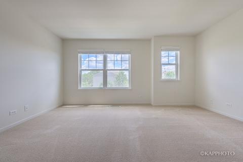 438 N Commerce St, Aurora, IL 60504 photo 14