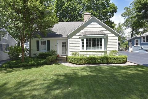 336 E Prospect Ave, Lake Bluff, IL 60044 photo 1