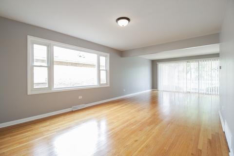109 E 87th St, Chicago, IL 60619 photo 2