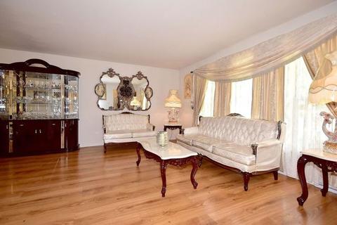 12 S Mill Rd, Addison, IL 60101 photo 4