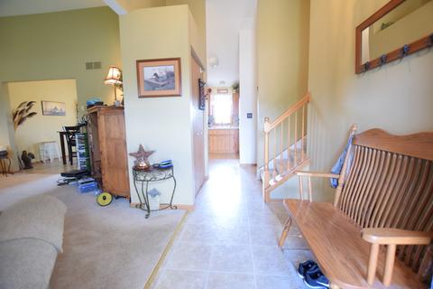 706 Edgewater Dr, Minooka, IL 60447 photo 3