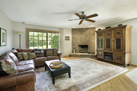 1915 Maple Pl, Riverwoods, IL 60015 photo 8