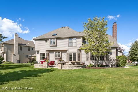 11664 Cinema Dr, Plainfield, IL 60585 photo 2