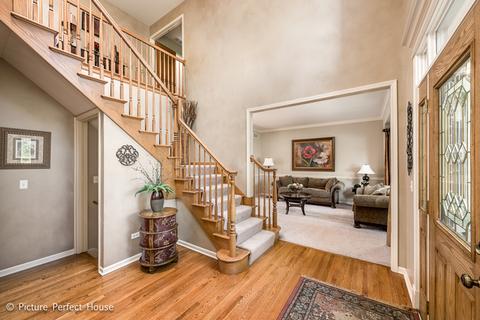 11664 Cinema Dr, Plainfield, IL 60585 photo 4