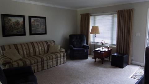 3 E Pine St, Streamwood, IL 60107 photo 5