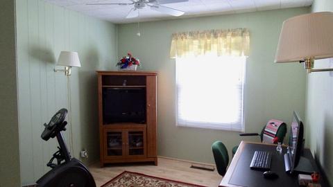 3 E Pine St, Streamwood, IL 60107 photo 9