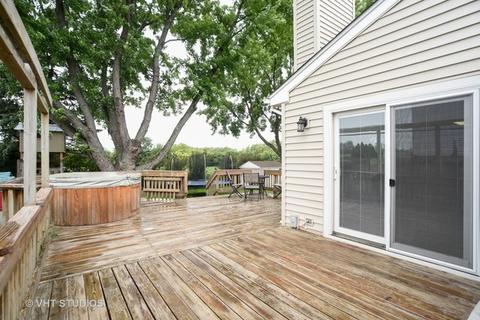 111 S Creekside Trl, Mchenry, IL 60050 photo 14