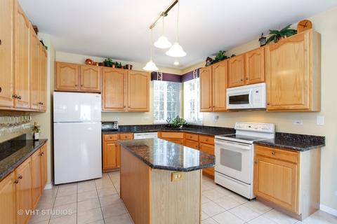 2263 Keating Dr, Aurora, IL 60503 photo 4