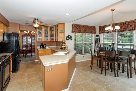 1498 Anvil Ct, Bartlett, IL 60103 photo 4