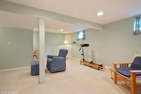 333 Harding Ave, Des Plaines, IL 60016 photo 14