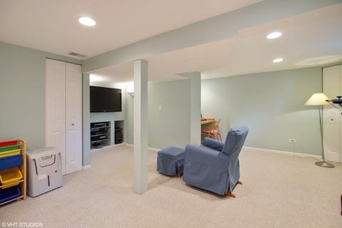 333 Harding Ave, Des Plaines, IL 60016 photo 15