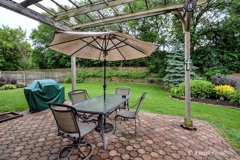 223 Gatewood Ln, Bartlett, IL 60103 photo 10