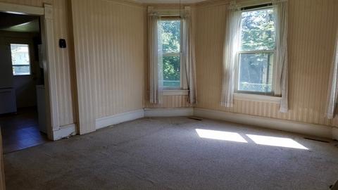 258 N Evergreen Ave, Kankakee, IL 60901 photo 3