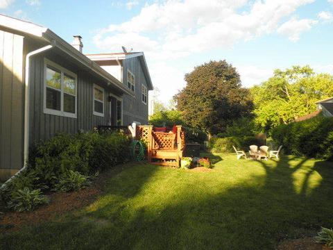147 Brookside Dr, Elgin, IL 60123 photo 4