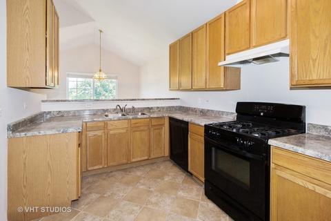 2317 Twilight Dr, Aurora, IL 60503 photo 3
