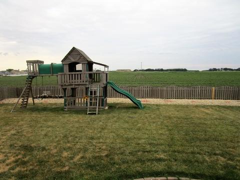 832 Grant Dr, Minooka, IL 60447 photo 9