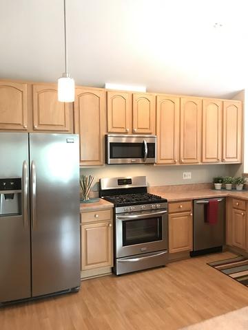 180 Lucerne Ct, Wheeling, IL 60090 photo 8