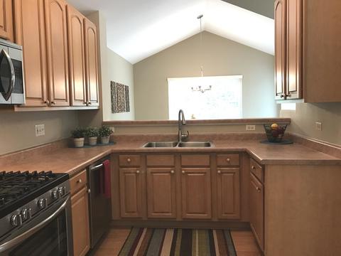 180 Lucerne Ct, Wheeling, IL 60090 photo 6