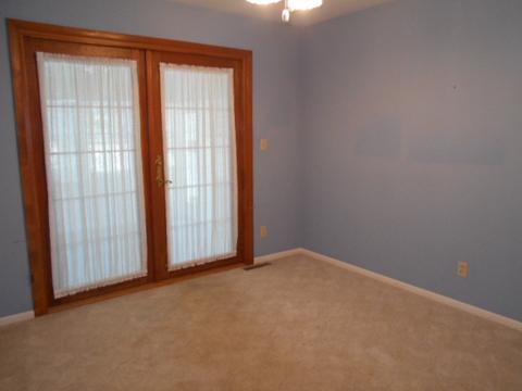 205 W Wall St, Morrison, IL 61270 photo 8